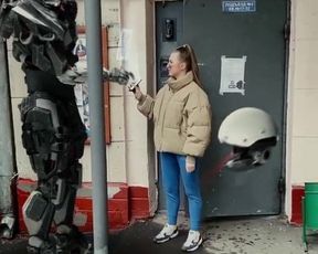 At the entrances of Muscovites are caught by police robots