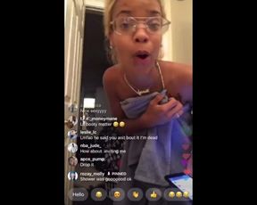 Ig Thot Rozay_molly Twerking in Towel and Flashes