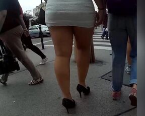 teen thick legs in miniskirt