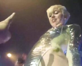 Miley Cyrus Celebrity Slut Concert Groped