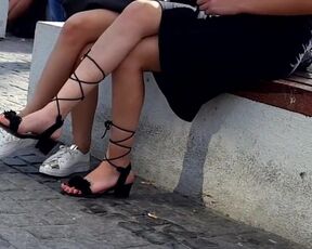 Teen leg show, sexy bare legs feets toes in sandals