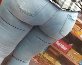 That ass in them jeans tho 13 (super close up)