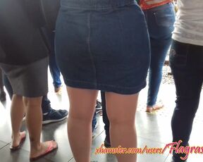 Bunduda de saia jeans