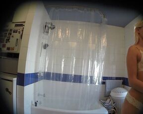 Ultra Sexy Blonde in Bathroom-Dressing Room Spy Cam