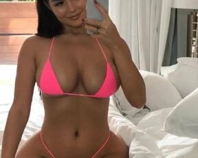 Demi rose 2 loop