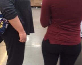 Teen ass in black leggings