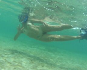 Countrycougartx - Nude snorkeling in Belize