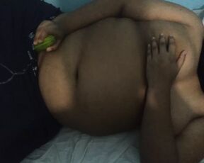 Bhabhi is enjoying sex alone with cucumber without finding anyone and closing the door