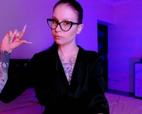 hot Mistress make asmr with her claws