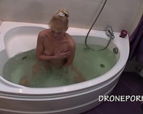 Blonde MILF in the bath - Spy cam