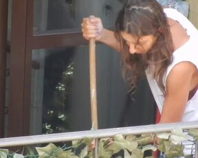 Sideboob on the balcony