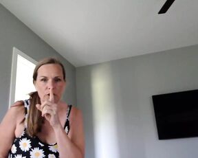 Sexy MILF with Natural Dd's in Your Face