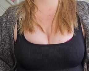 You cum on Mommy's cleavage for comfort after Daddy leaves (JOI)