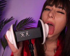 LUNAREXX ASMR HOT EAR LICKING IN MY RED ROAD